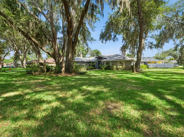 2610 Twelve Point Dr, Lakeland, FL 33811