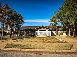 2136 57th St, Lubbock, TX 79412