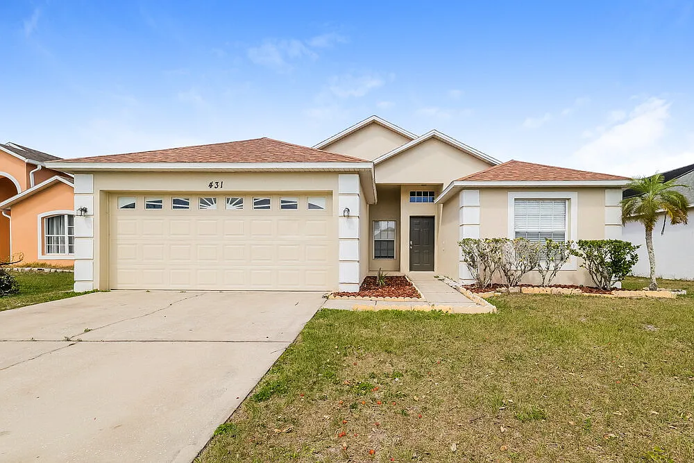 4 bed, 2.0 bath, 1681 sqft, $2,035 — Photo 1