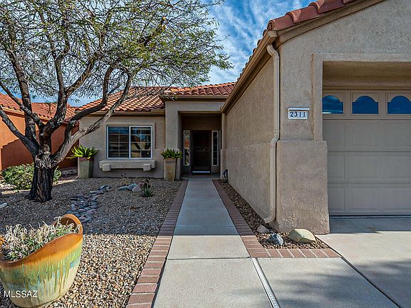 3rd image of 2311 E Montrose Canyon Dr