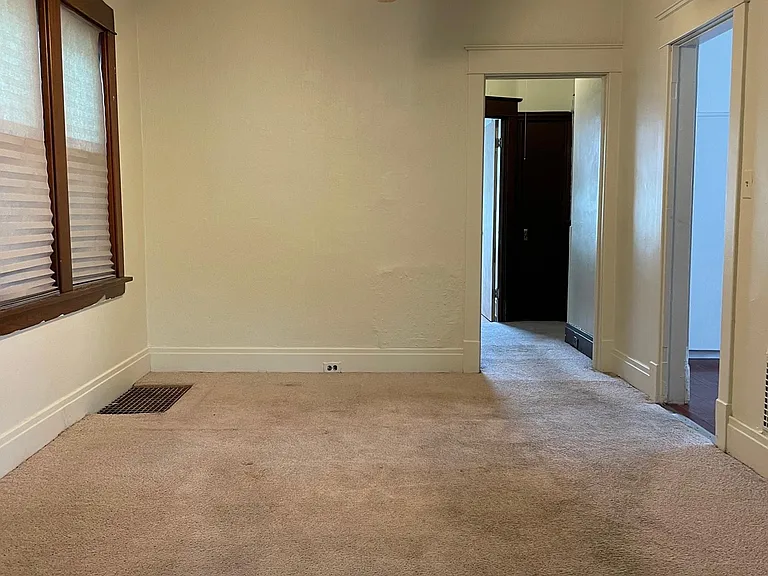 43 Harriet Ave — Photo 13