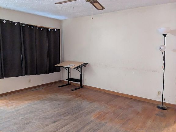 3rd image of 209 S Burton Avenue