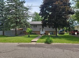 2775 Hayward Ave N, Oakdale, MN 55128