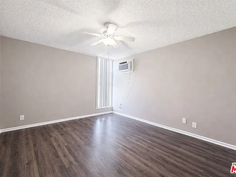 1208 W Adams Blvd #6 — Photo 5