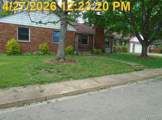 909 Michigan St, Farmington, MO 63640