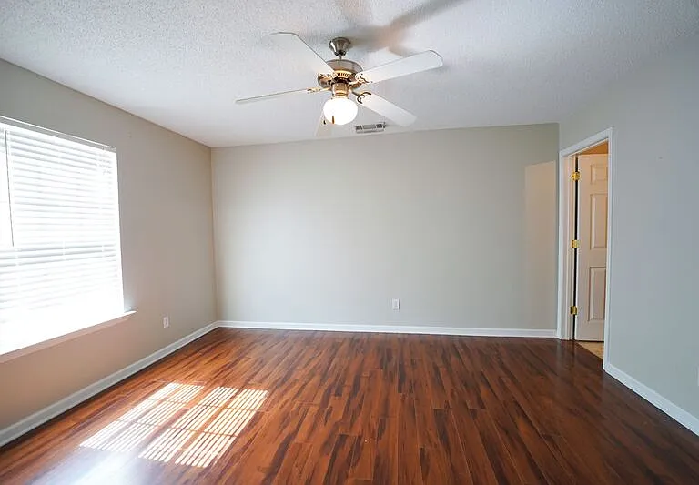 134 Mustang Dr — Photo 21