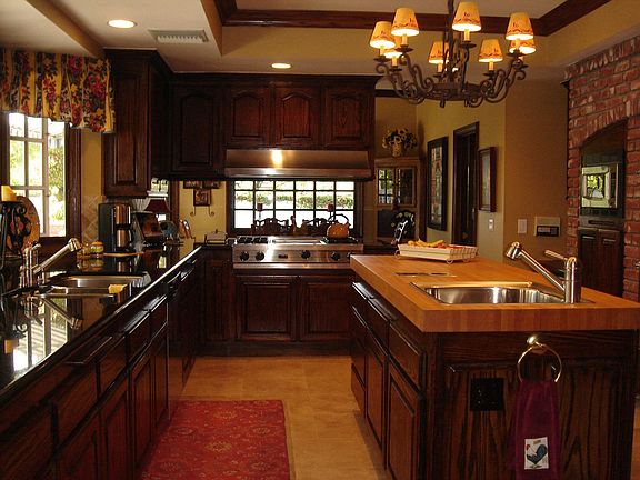 4th image of 6121 Paseo La Vis