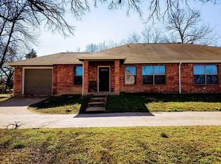1615-1617 Oriental St, Bonham, TX 75418