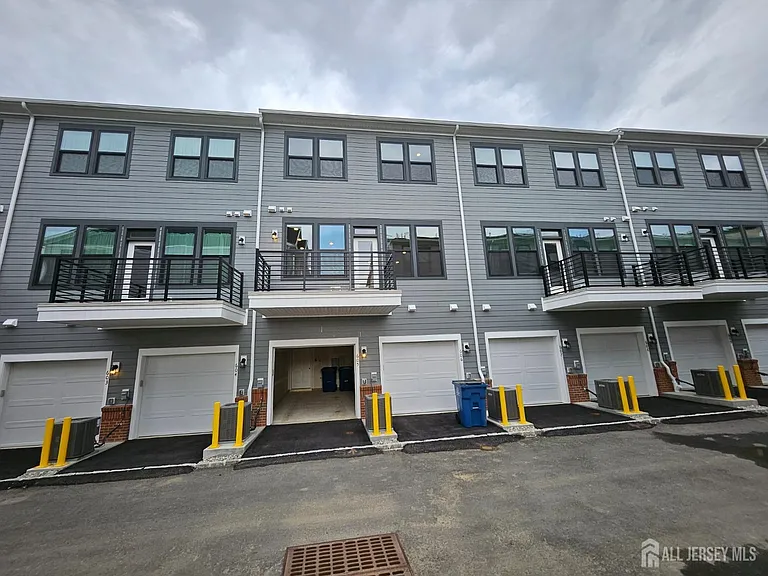 605 Parker Blvd — Photo 25