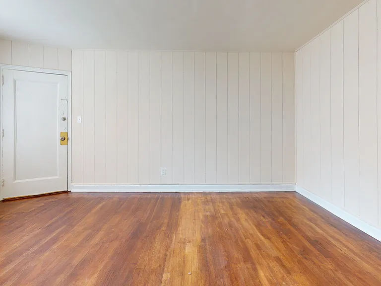 30 Danbury St SE #1 — Photo 27