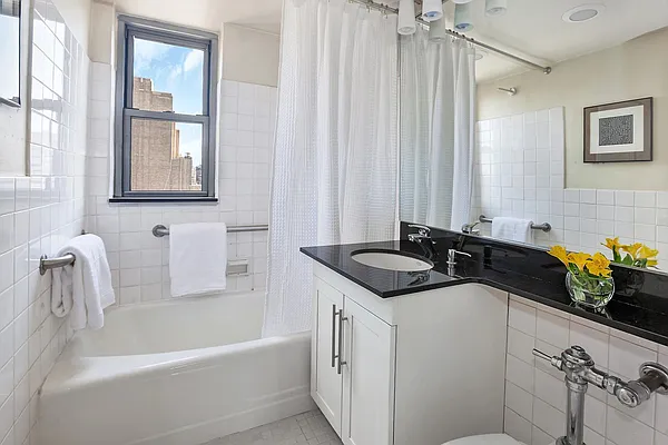 Sold by R New York | media 6