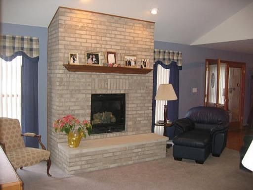 4th image of 1209 Tower Dr