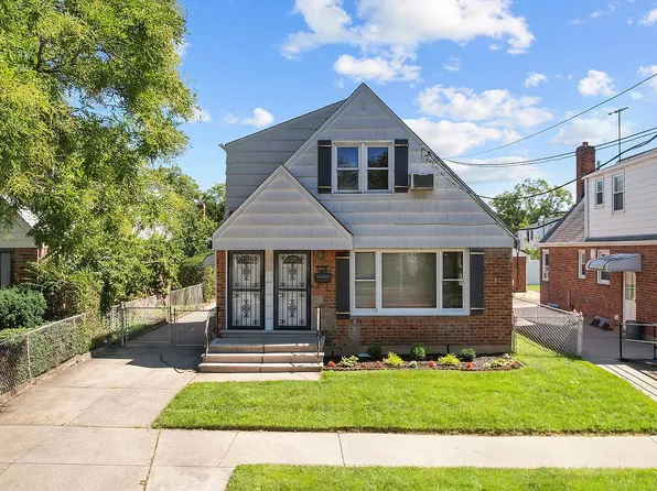 88-37 Sabre St, Queens Village, NY 11427