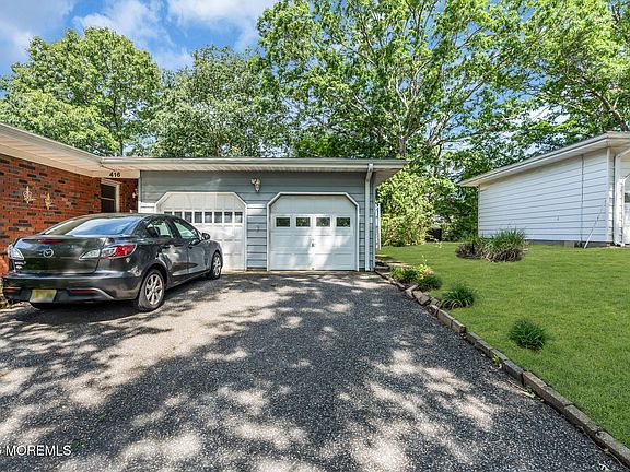 5th image of 416 Laurel Brook Drive #1401