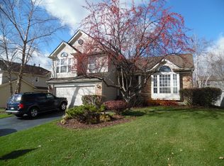 1746 Copperfield Ln, Crystal Lake, IL 60014
