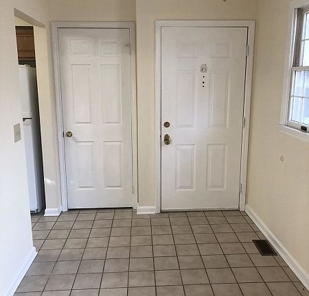 3rd image of 217 Alexandria Way #217