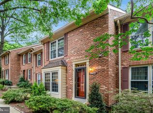 2540 S Walter Reed Dr #4, Arlington, VA 22206
