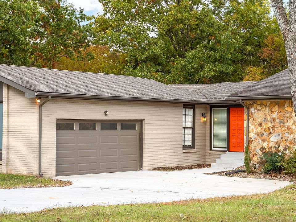 1st image of 528 Bluewater Dr