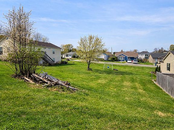 5th image of 102 Hunter Ridge Dr