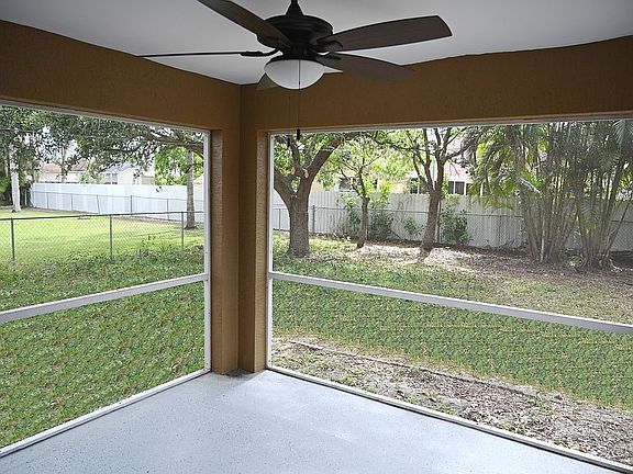 Rear Lanai
