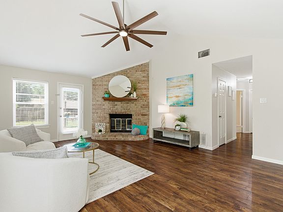 4th image of 2627 Bayberry Ln