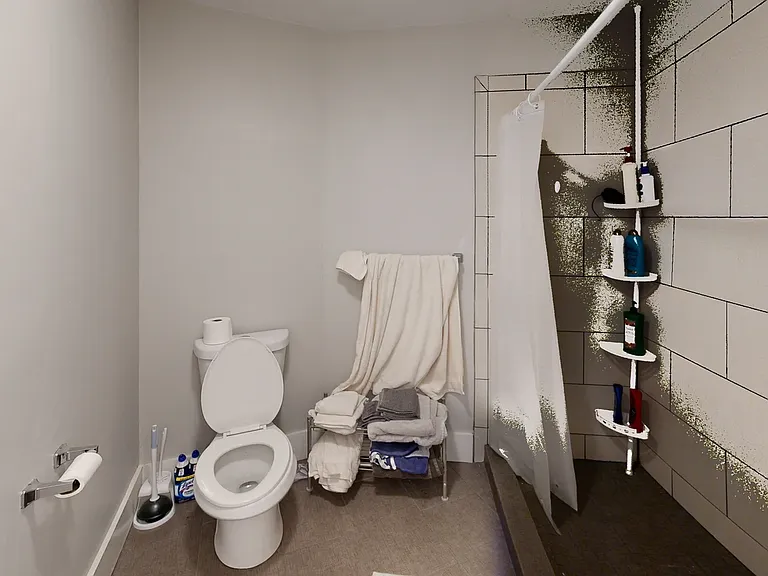 33 Portsmouth St #3R — Photo 6