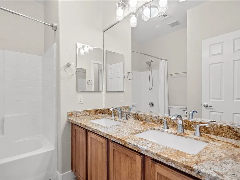 988 Buffalo River Ave — Photo 19