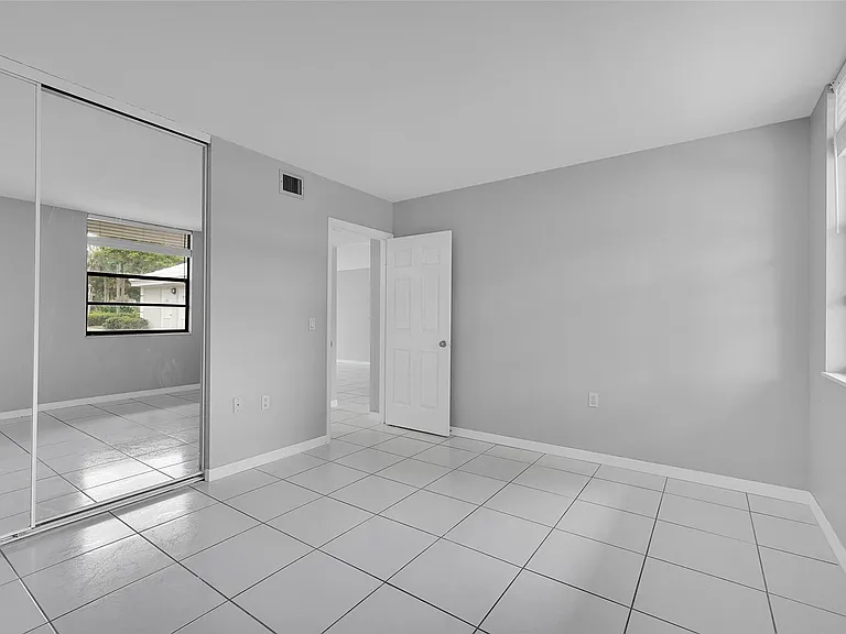 1713 Whitehall Dr #103 — Photo 12