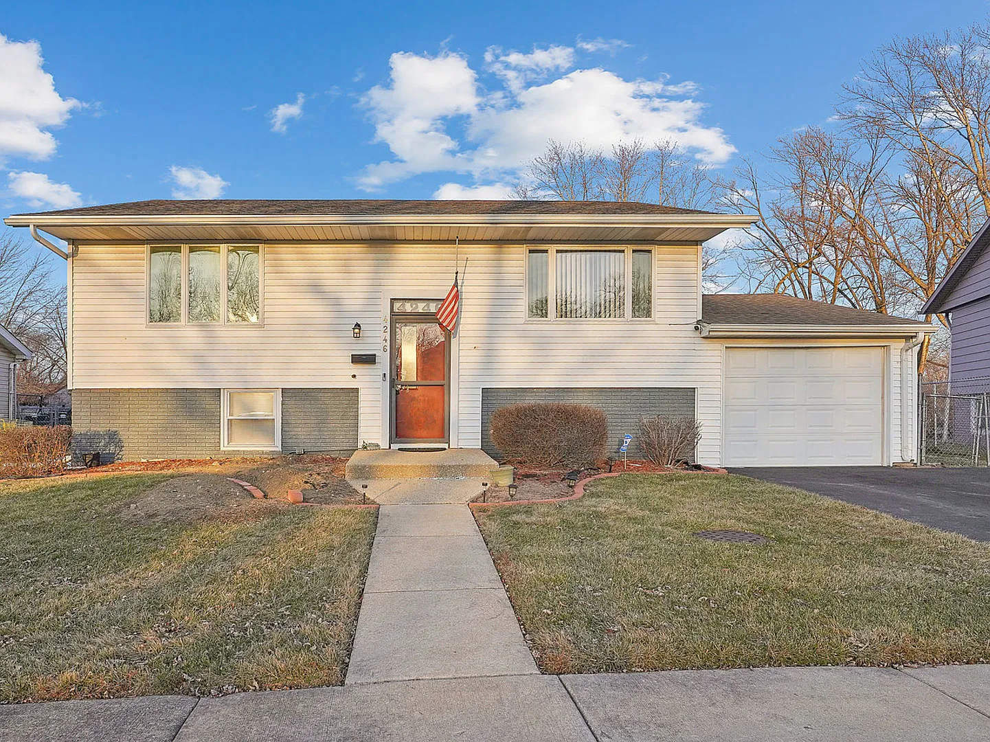 4246 Whitehall Ln photo 1