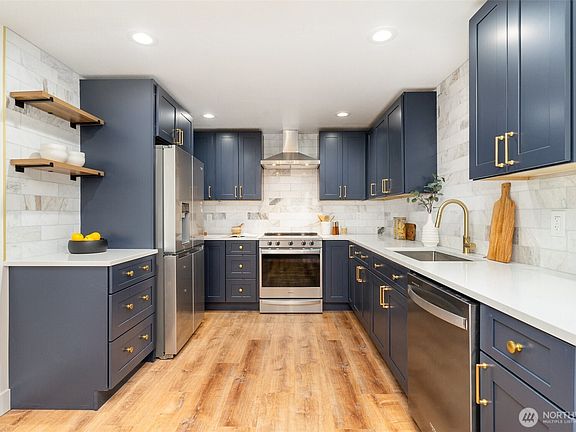 4th image of 12210 SE 64th Place