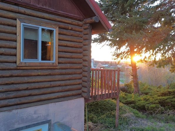 900 E Seamon Rd, Tekoa, WA 99033