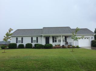 218 Palomino Ln, Swansboro, NC 28584