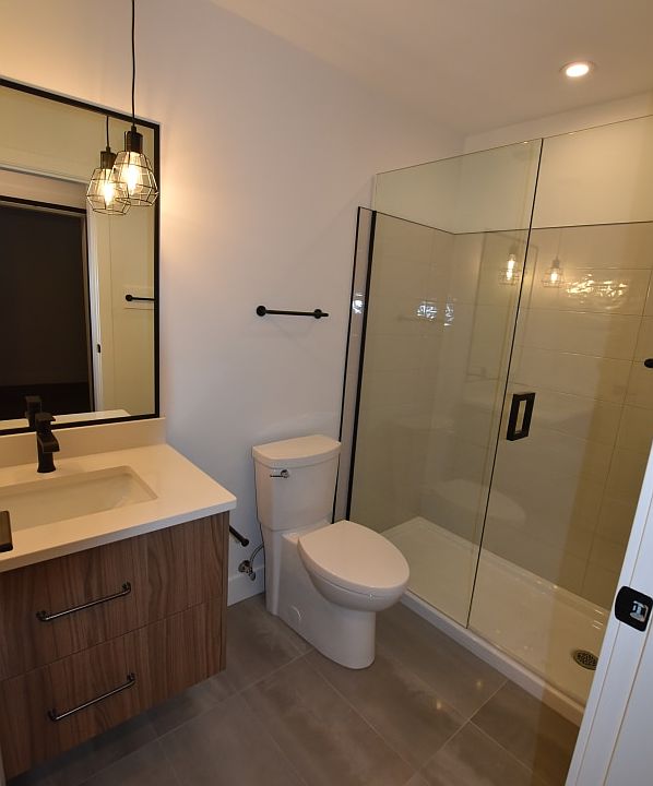 2nd image of 515 Chatham St #221
