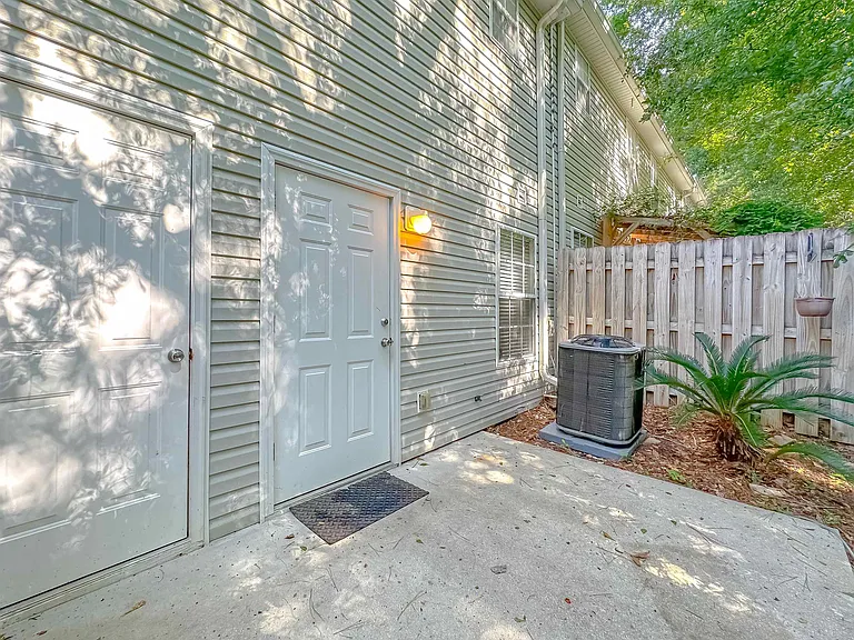2738 W Tharpe St #1805 — Photo 28