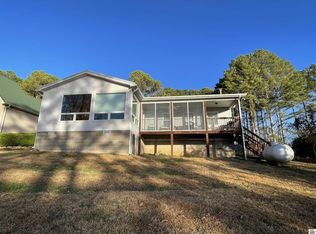 8 Edgewater Dr, Cadiz, KY 42211