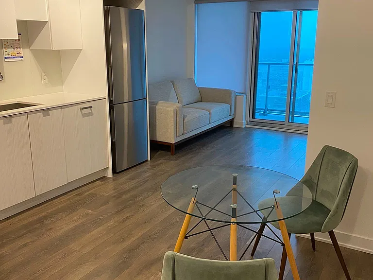 195 Redpath Ave #2205 — Photo 14