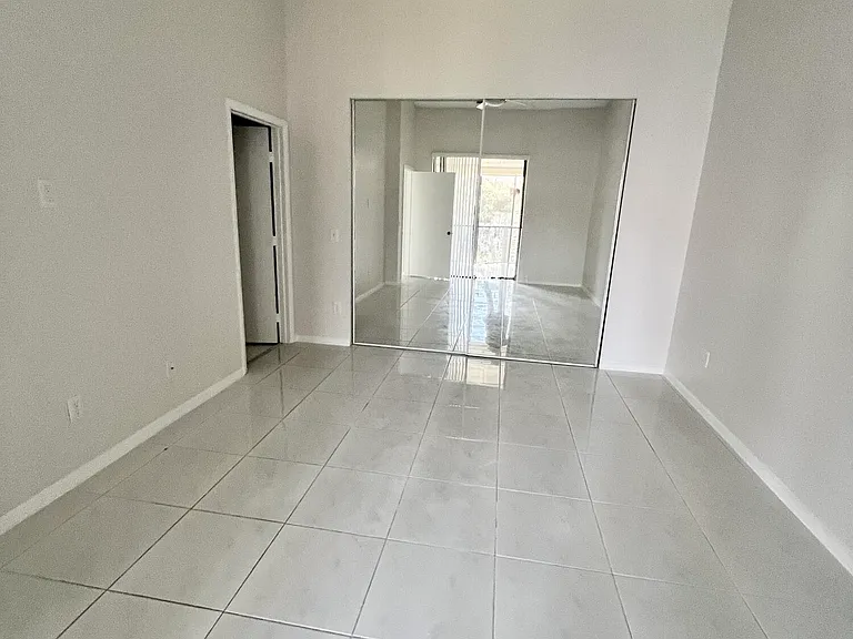 5275 Europa Dr #I — Photo 16