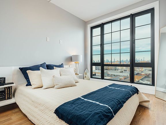 3rd image of 115 Stanwix St #624
