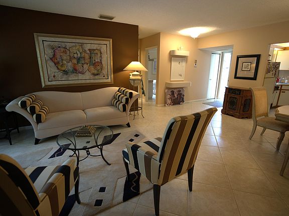 5th image of 2956 Carambola Circle S #2031