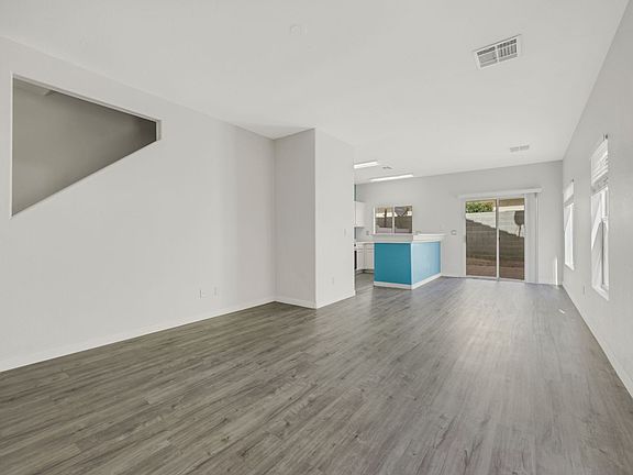 3rd image of 2576 Lazy Saddle Dr