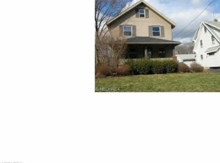 127 E Wilson St, Struthers, OH 44471