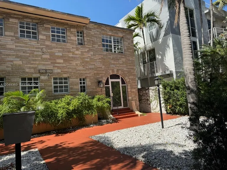 828 Pennsylvania Ave #7 — Photo 17
