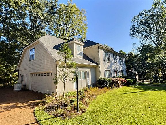 3rd image of 8222 Dogwood Rd