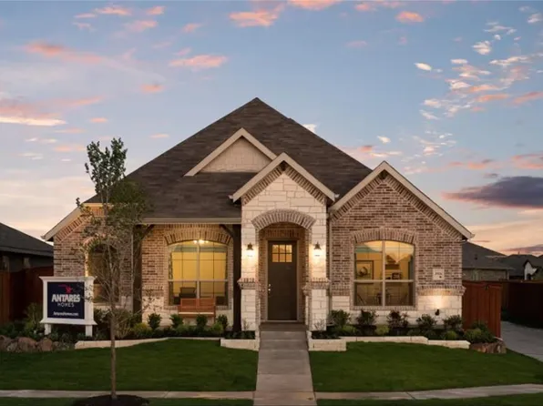 3926 Hometown Blvd, Heartland, TX 75126