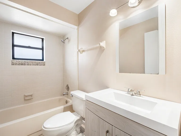 314 Douglas Way #314 — Photo 7