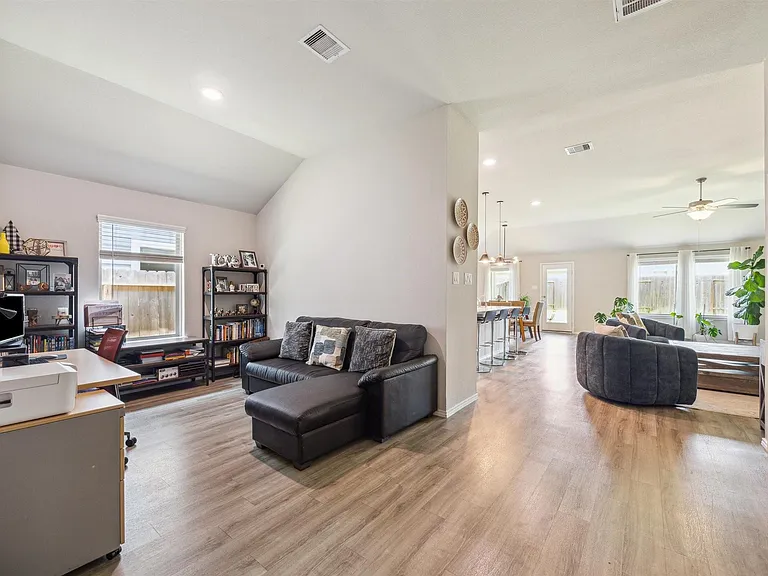 6414 Fiddlewood Thicket Ln — Photo 6