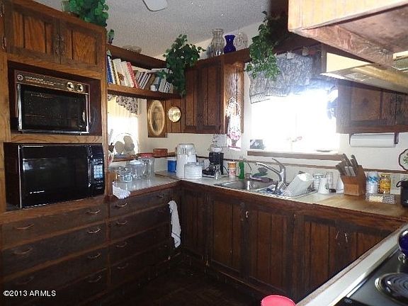 5th image of 1161 S El Camino Viejo