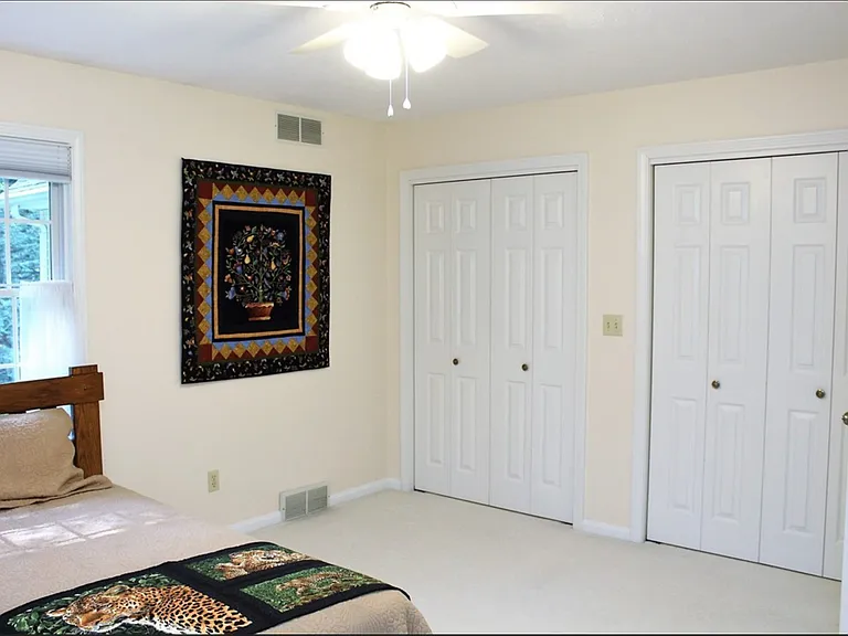 7217 Pine Tree Ct — Photo 21