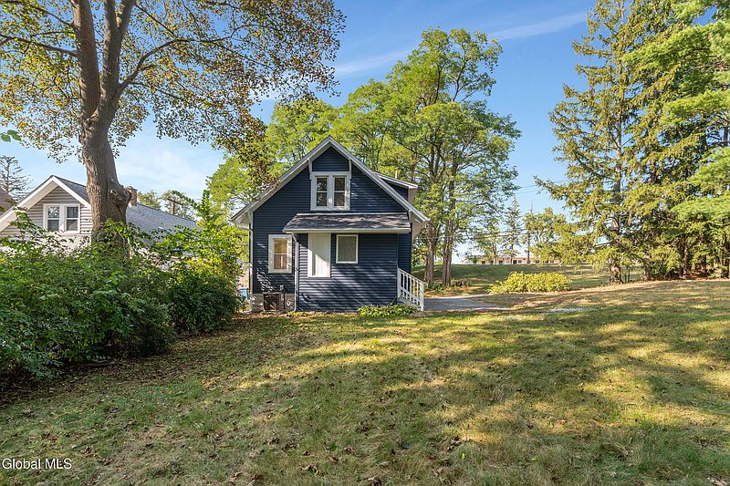 3rd image of 338 Abbottsford Road
