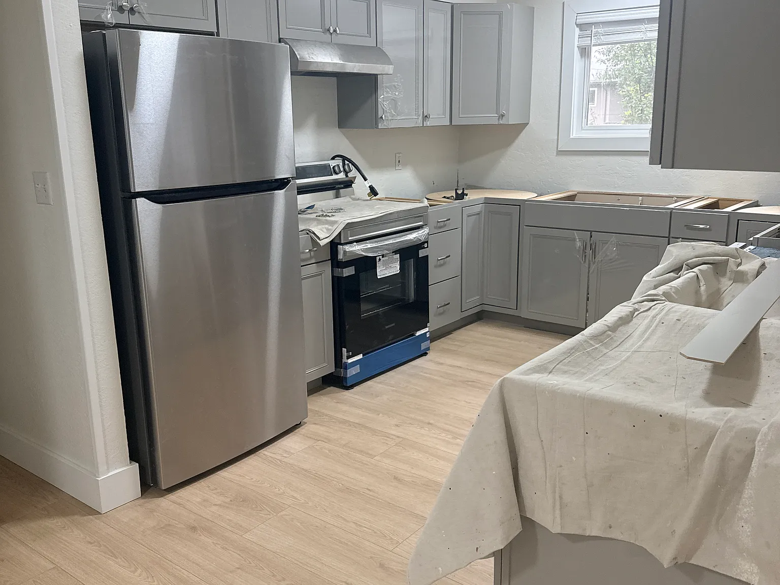 3 bed, 1350 sqft, $2,300 — Photo 4